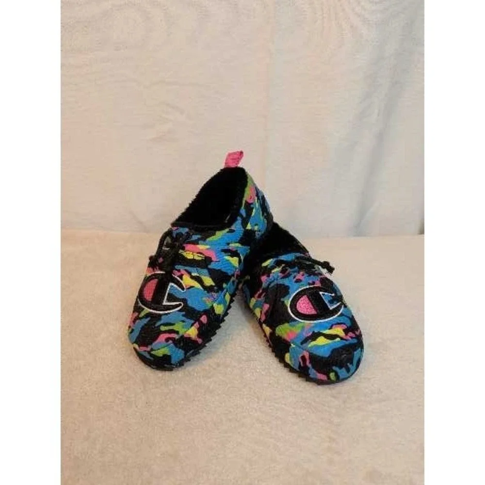 Champion Kids Slippers Blue Camo C Logo Pink Pull Tab Shoes Size 5Y